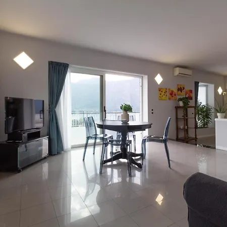Apartment Mamma Ciccia Holiday - Rooftop Terrace Mandello del Lario